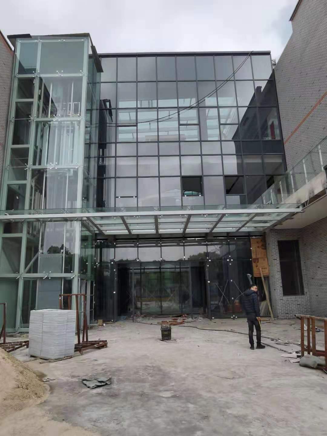 界龍商業街玻璃鋼結構觀光電梯項目